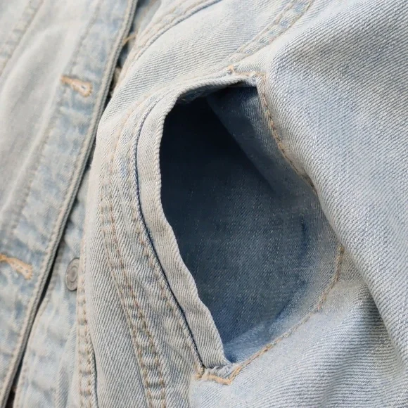 BLUENOTES boyfriend fit light blue embroidered denim jacket oversized XS - Picture 7 of 10